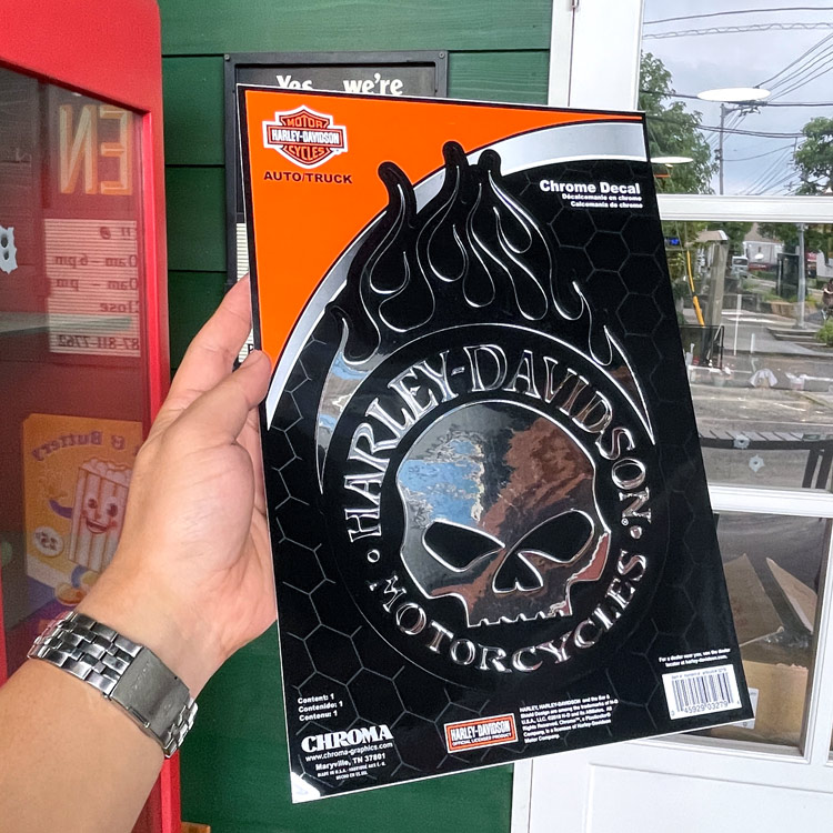 【メール便発送】ステッカー ハーレーダビッドソン ラージ エンボス クロームデカール Flamed Skull CG3279 縦27.5×横18.4cm ビニル製 Harley-Davidson ステッカー シール CARデカール アメリカ製 アメリカ雑貨