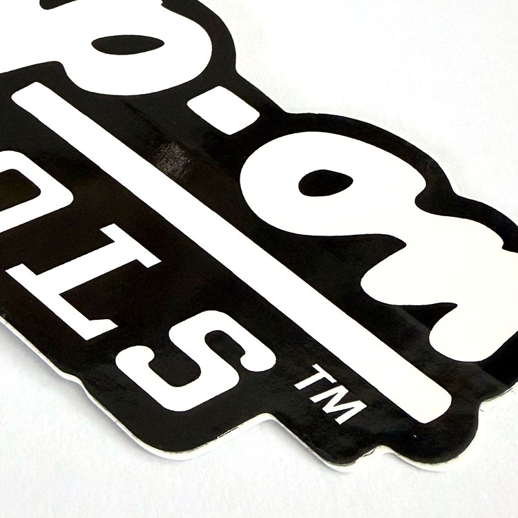 【メール便発送】Snap-on スナップオン デカール TOOLS ロゴ 縦6.5×横15.5cmアメリカの工具ブランドのステッカー 工具好きのための一枚。