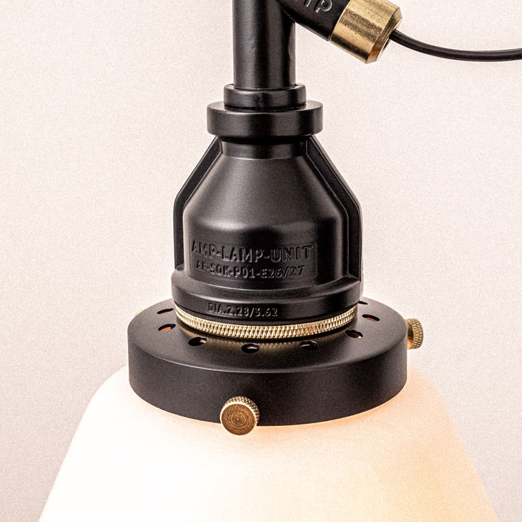 照明 AMP グラスランプ ワイヤー ブラック AMP-L010 直径21×高さ33cm（全高64-144cm） ガラス製 1灯 ペンダントライト おしゃれ インダストリアル ビンテージ