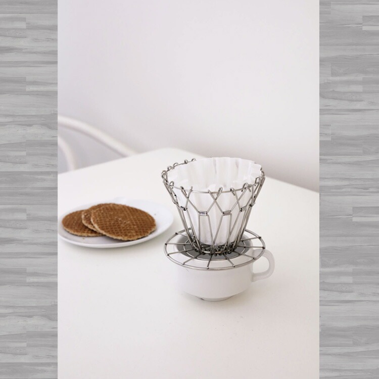 【メール便発送】キッカーランド コラシブル コーヒー ドリッパー ステンレス KIKKERLAND キッチン雑貨 コーヒー用品 アウトドア コンパクト アメリカ雑貨コンパクトに折り畳みできるドリッパー