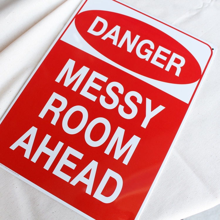 看板 ファンサイン DANGER messy room ahead 縦29.5×横21cm ブリキ製 おもしろ看板 店舗 ディスプレイ アメリカ雑貨