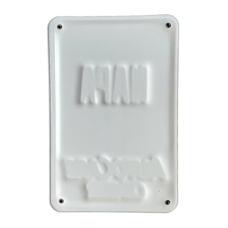 【メール便発送】看板 ミニエンボスメタルサイン AUTO CARE W162×H250mm スチール製 サインプレート 立体 ガレージ アメリカン雑貨 アメリカ雑貨飾るだけで壁面がオシャレになるミニサイズのスチールサイン。