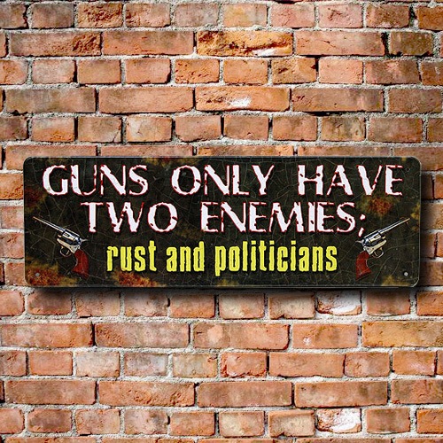【メール便発送】ティンプレート（S) GUNS ONLY HAVE TWO ENEMIES 縦9×横27cm ブリキ看板 インテリア アメリカ雑貨
