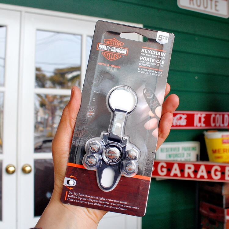 【メール便発送】キーホルダー HARLEY-DAVIDSON ハーレーダビッドソン バルブ ステム カバー＆キーチェーン MOTOR OLIL #4531 オフィシャルグッズ アメリカン雑貨