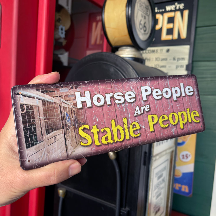 【メール便発送】ティンプレート（S) Horse People Are Stable People 縦9×横27cm ブリキ看板 インテリア アメリカ雑貨