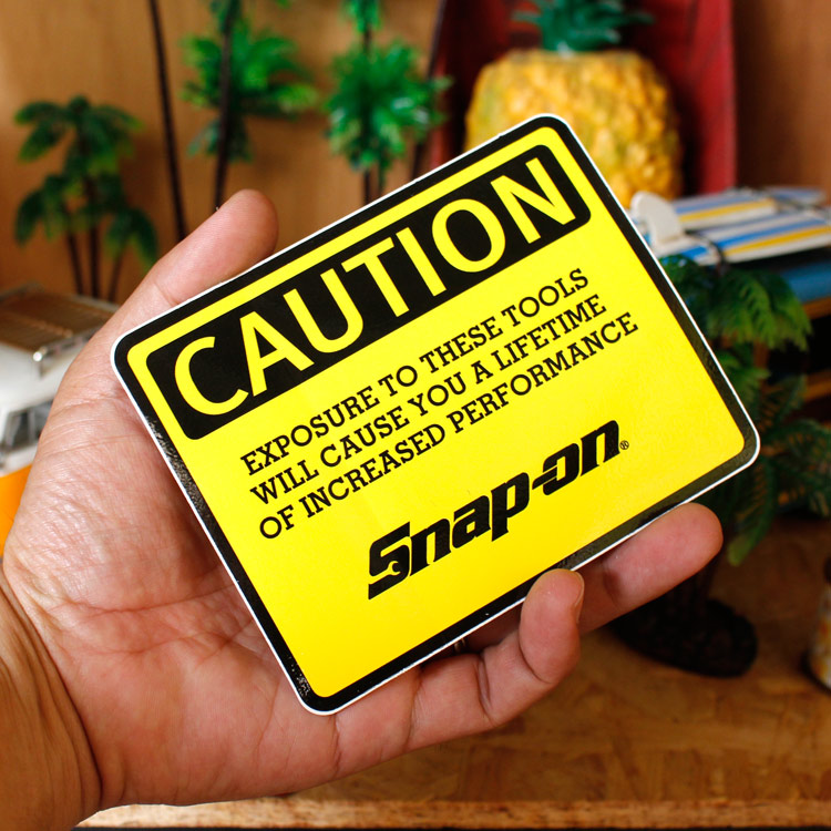 【メール便発送】ステッカー 車 かっこいい スナップオン 黄四角 CAUTION 縦10×横12.6cm Snap-on シール デカール アメリカ雑貨 アメリカン雑貨アメリカを代表する工具メーカーのオフィシャルデカール。