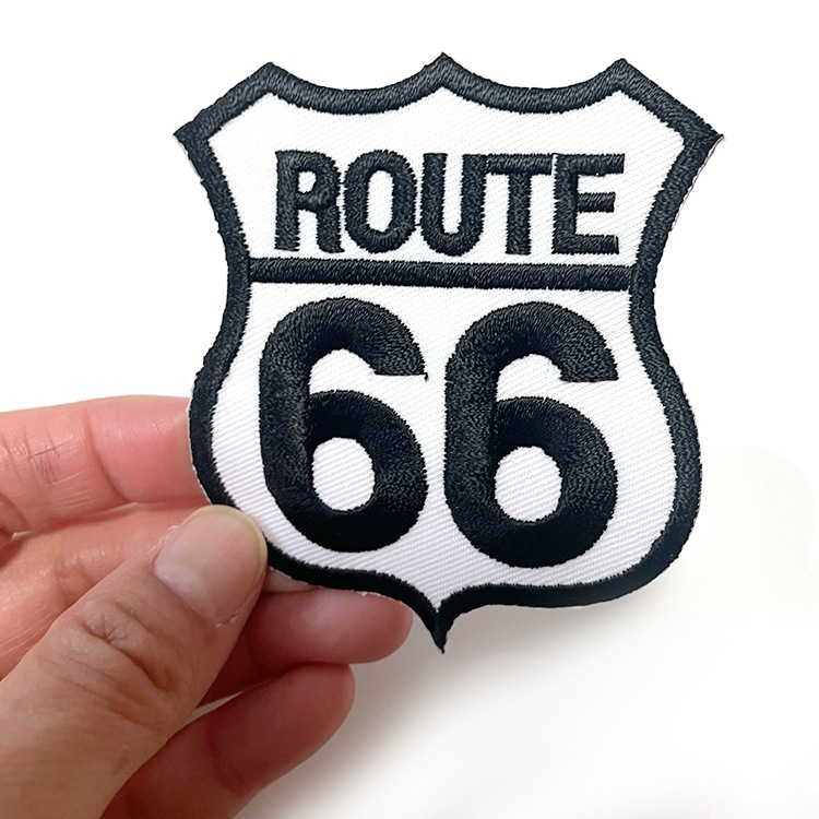【メール便発送】ワッペン Route 66 縦8×横7cm コットン製 アイロンパッチ アイロン 大人向け パッチ 海外 アレンジ かっこいい アメリカン雑貨アイロンで手軽につけられる刺繍ワッペン。