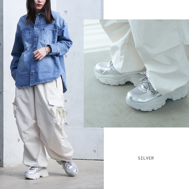 厚底 スニーカー 軽量 6cmヒール 2025新作 ボリューム メタリック レースアップ  フラット ひも靴 5481