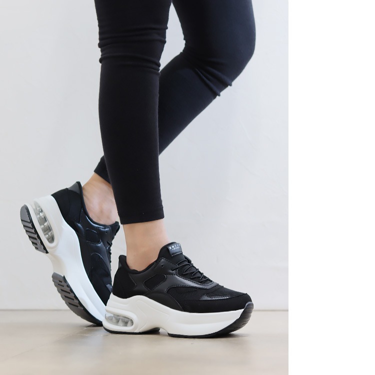 スニーカー 手を使わずに履ける シューズ 2025新作 厚底 エアーソール レースアップ ゴム紐 靴 9156