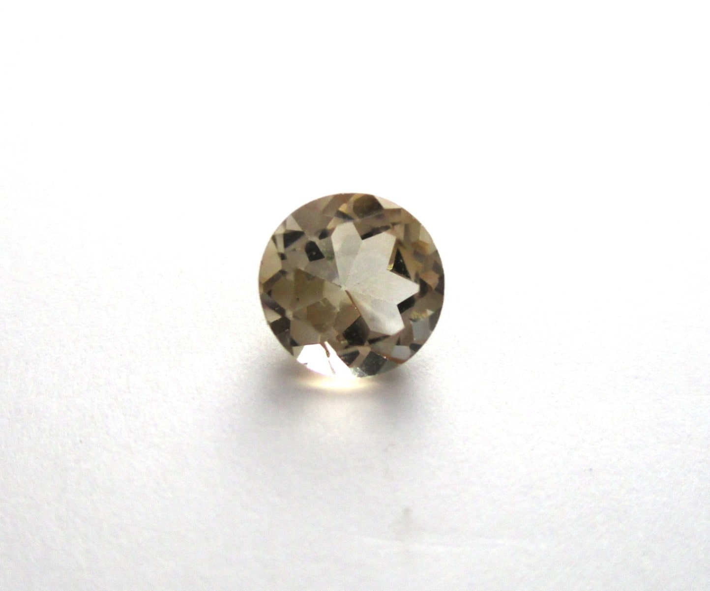 F034 シャンパンカラートパーズ（バイカラー） 6mm ブラジル産｜彫金