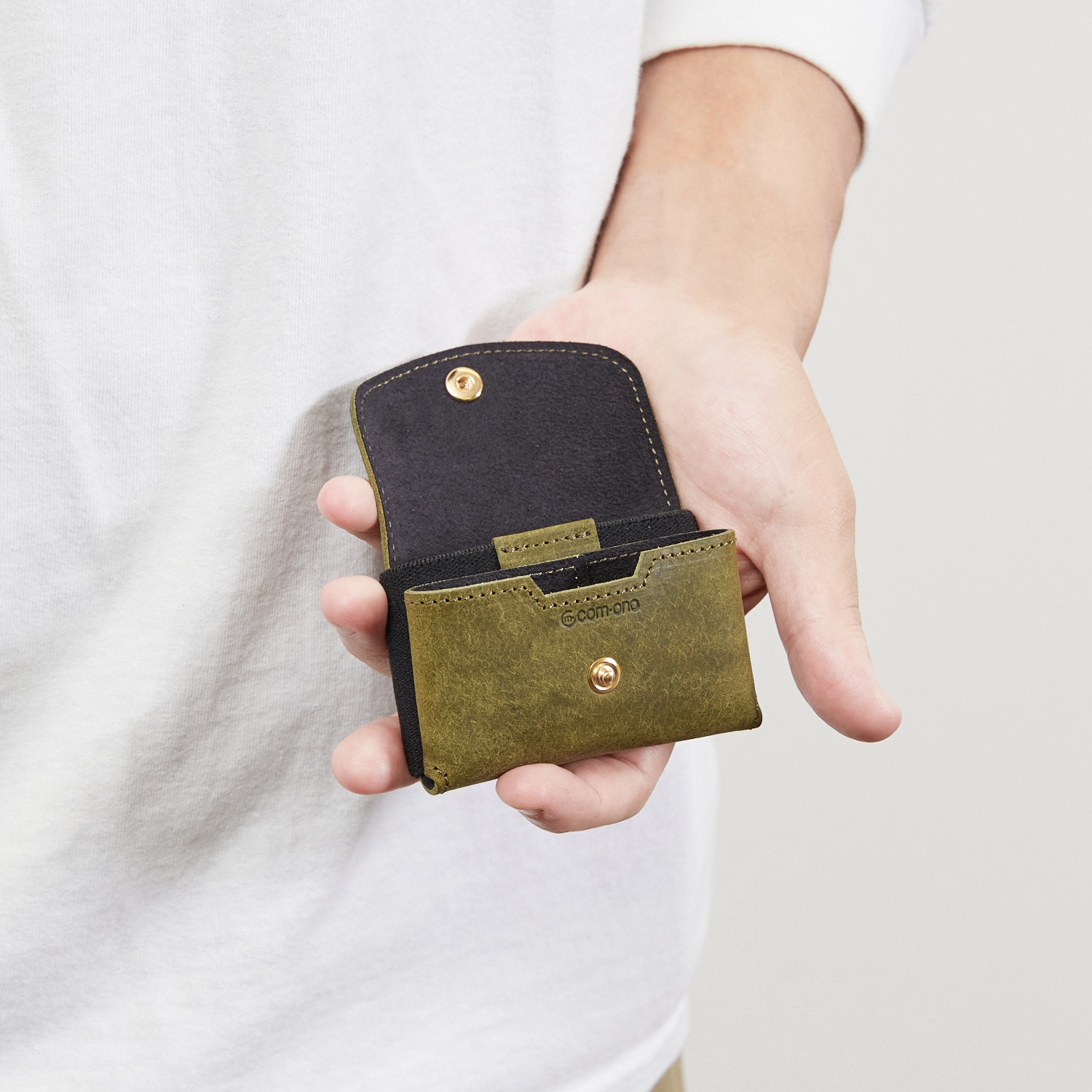 プエブロレザーを使用した世界最小クラスの小さい財布　Tiny-001pb / Pueblo