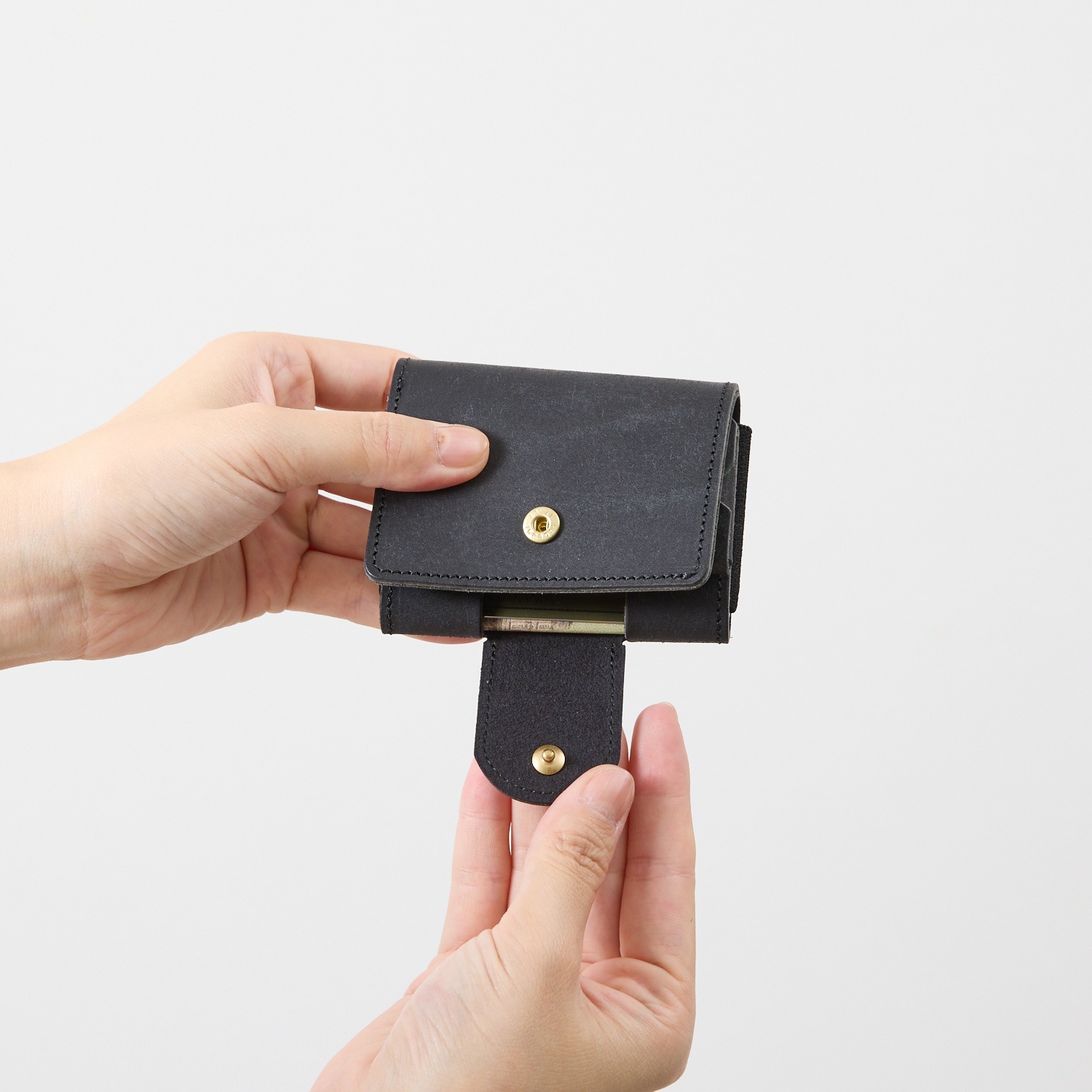 プエブロレザーを使用したお札を折らずに収納できる極小サイズの三つ折りミニ財布 Tiny-002pb / Pueblo