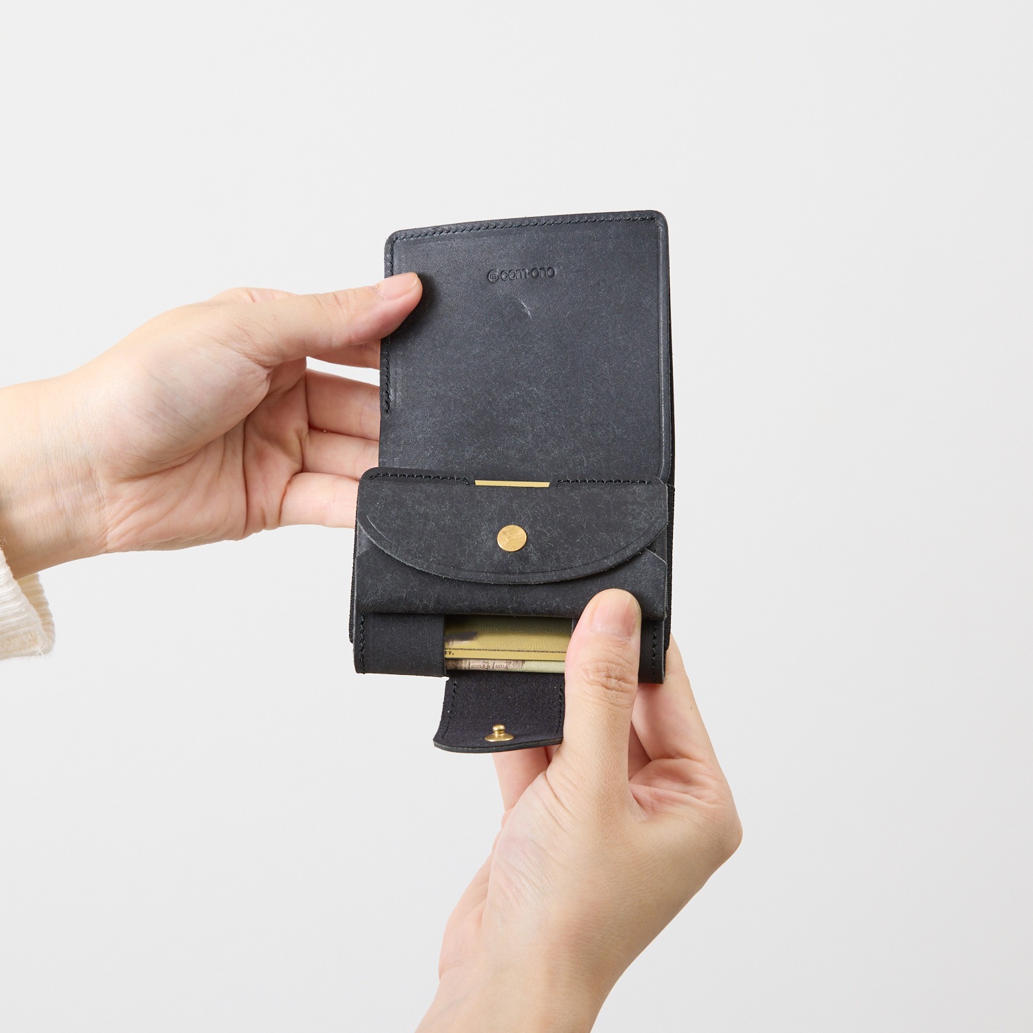 プエブロレザーを使用したお札を折らずに収納できる極小サイズの三つ折りミニ財布 Tiny-002pb / Pueblo