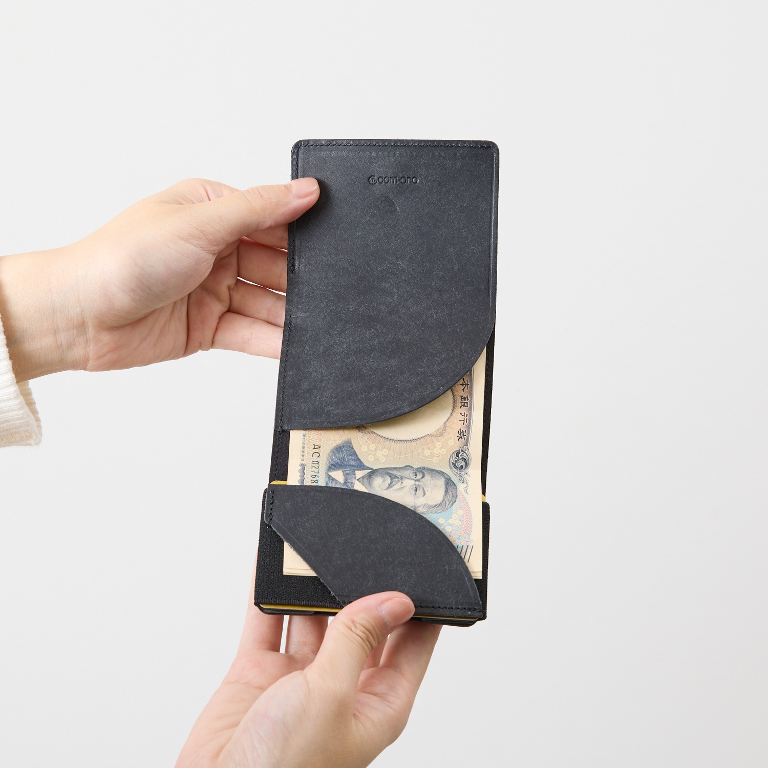 プエブロレザーを使用したお札を折らずに収納できる極小サイズの三つ折りミニ財布 Tiny-002pb / Pueblo