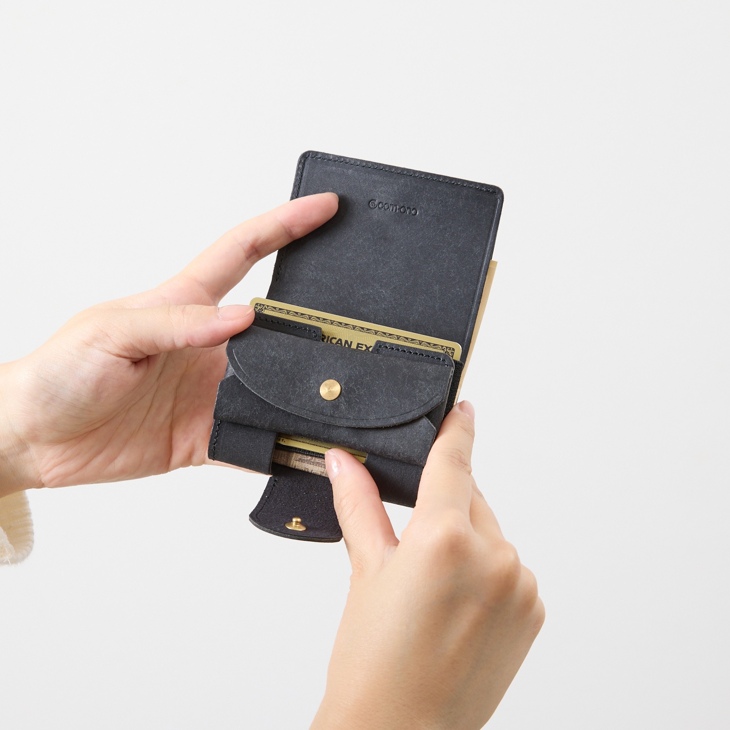 プエブロレザーを使用したお札を折らずに収納できる極小サイズの三つ折りミニ財布 Tiny-002pb / Pueblo