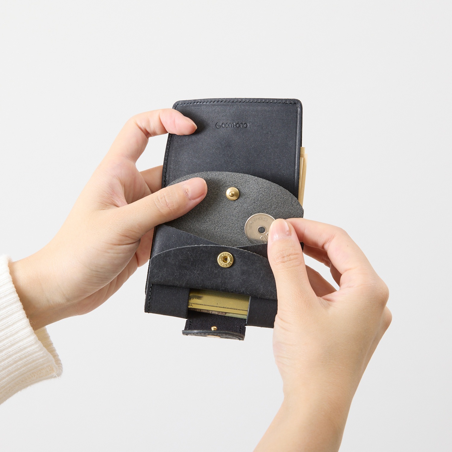 プエブロレザーを使用したお札を折らずに収納できる極小サイズの三つ折りミニ財布 Tiny-002pb / Pueblo