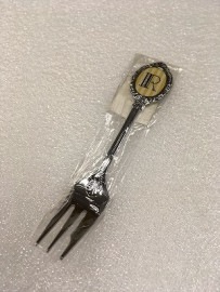 イニシャルカトラリー シルバー フォーク SILSF R【アウトレット】 【北海道沖縄離島は配送不可】|キッチン用品|アウトレット