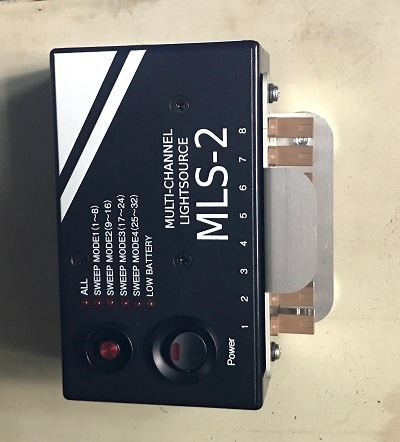 多心光ファイバ心線の断線確認や心線対照が1人作業で行えるようになる