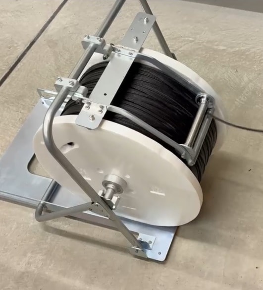 ブレーキ機能追加！パイプ椅子のようにスリムになってバケット荷台での