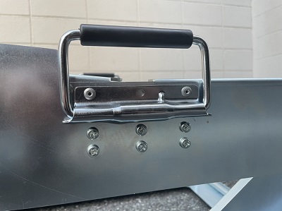 減速時には強力ブレーキで安心繰り出しが可能な2000mドロップケーブル光ドラムリール DR2000シリーズ