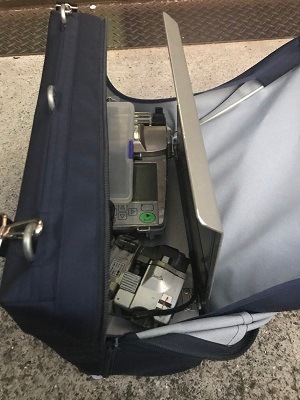 融着機や関連工具、部材を収納したまま作業でヒヤリハット解消を実現！装着型落下防止作業袋『むささび』　融着機用テーブルトレー付　MB-1TA