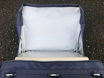 融着機や関連工具、部材を収納したまま作業でヒヤリハット解消を実現！装着型落下防止作業袋『むささび』　融着機用テーブルトレー付　MB-1TA