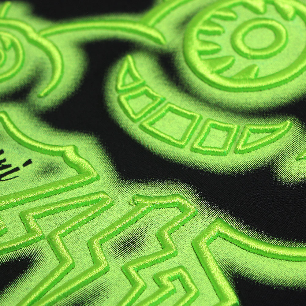 ネオンスプレー立体刺繍半袖Tシャツ【GREED MONSTER】