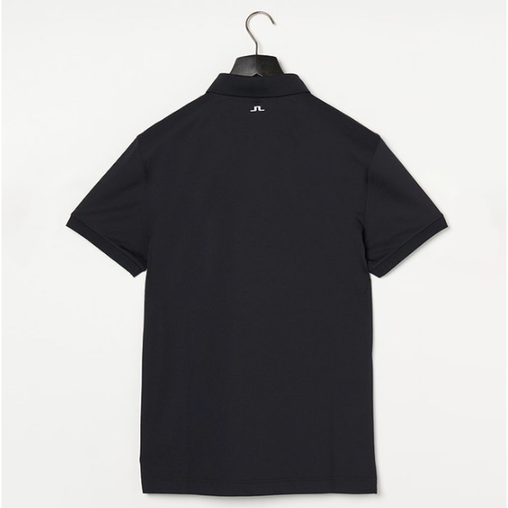 ロゴ刺繍ポロシャツ　BLACK【J.LINDEBERG】