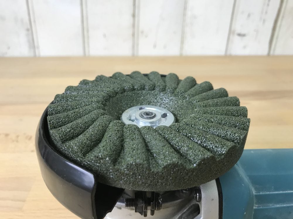 1面研磨の原石 平面研磨・面取り砥石 | 材料販売 | コンクリートの補修屋さん