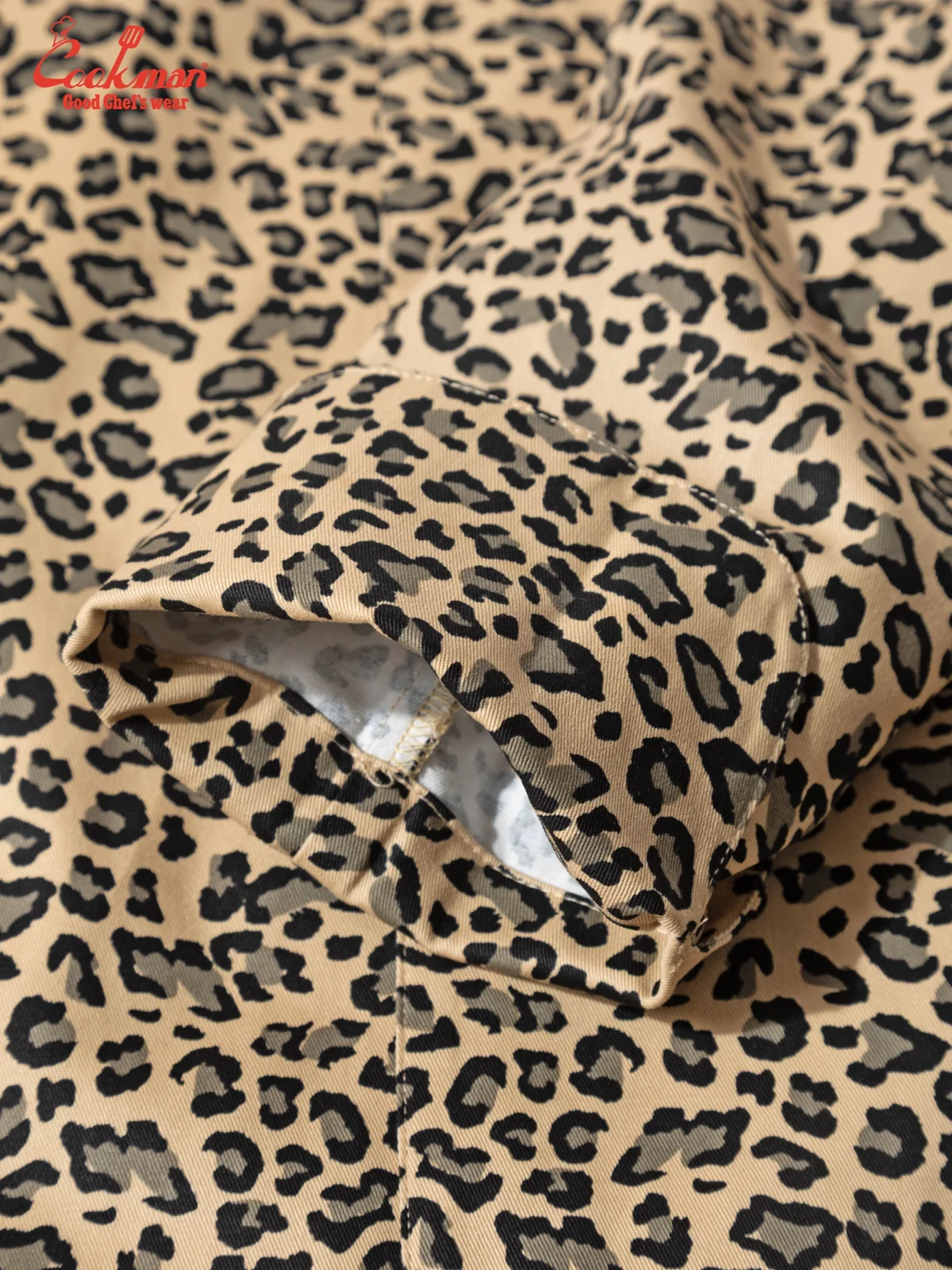 �����ե����� Chef Coat Long Sleeve Vented Leopard Beige