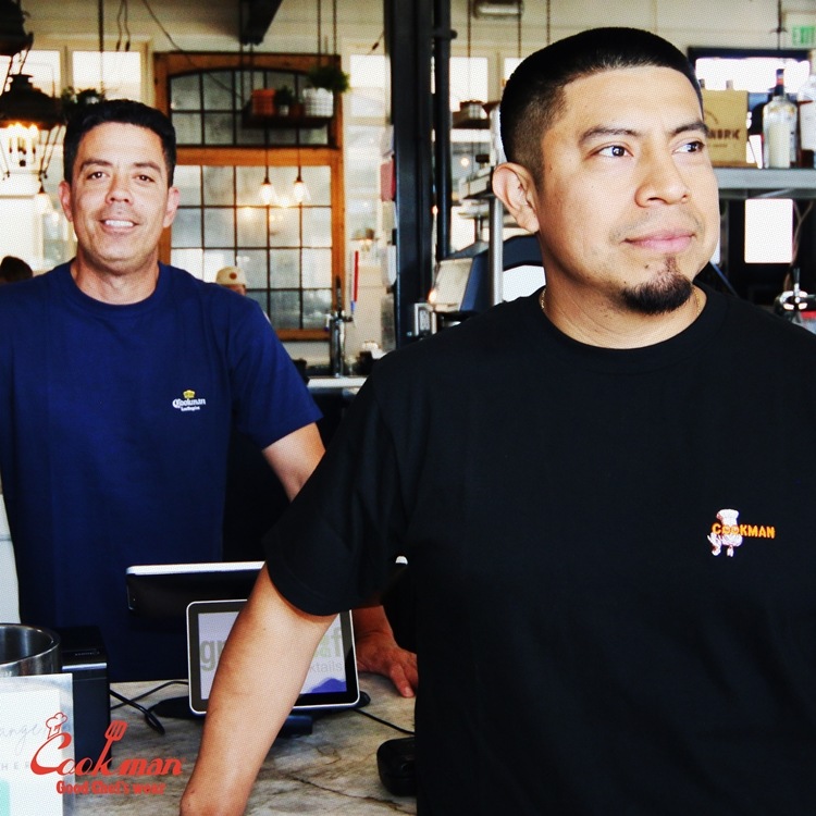 Embroidery T����� Restaurant