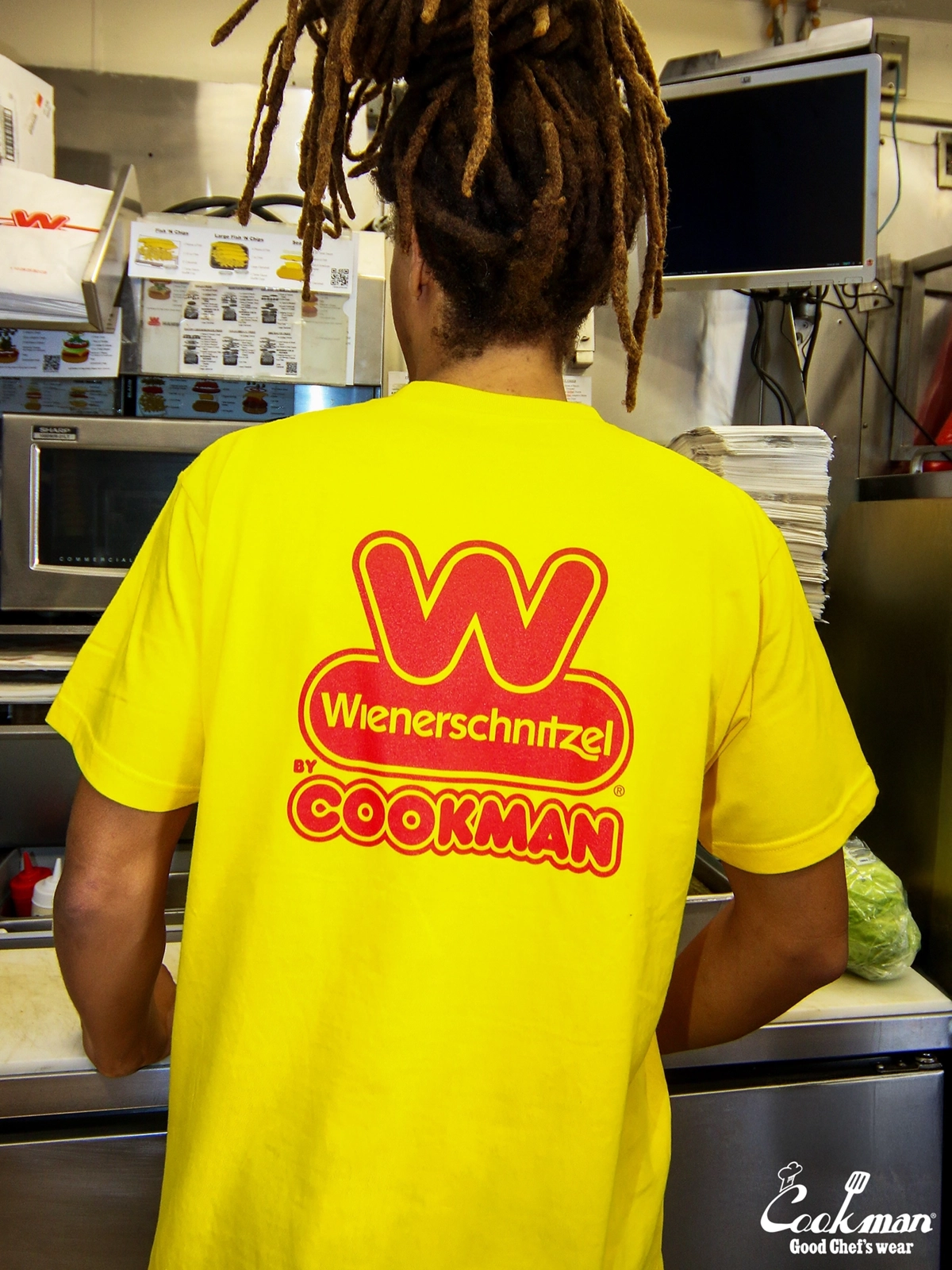 T����� Wienerschnitzel Logo