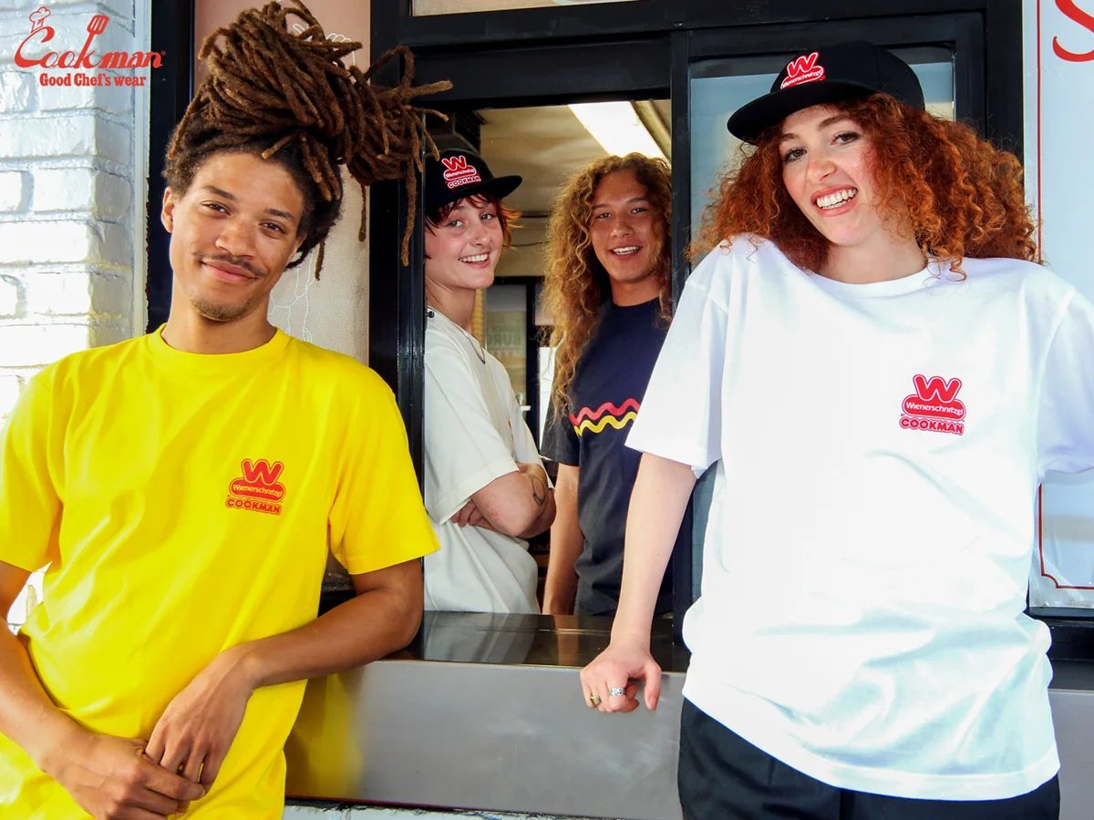 T����� Wienerschnitzel Logo