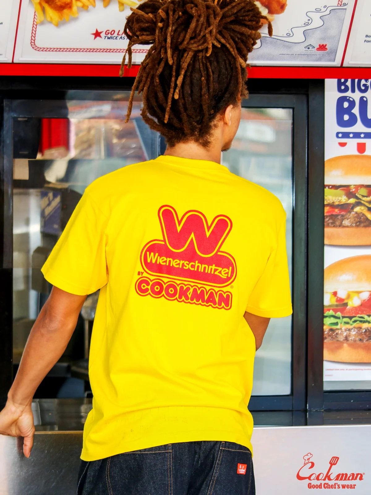 T����� Wienerschnitzel Logo