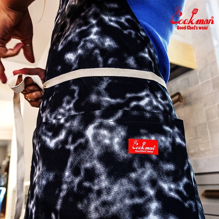 �磻�ɥݥ��åȥ��ץ��� Wide Pocket Apron Marble Black