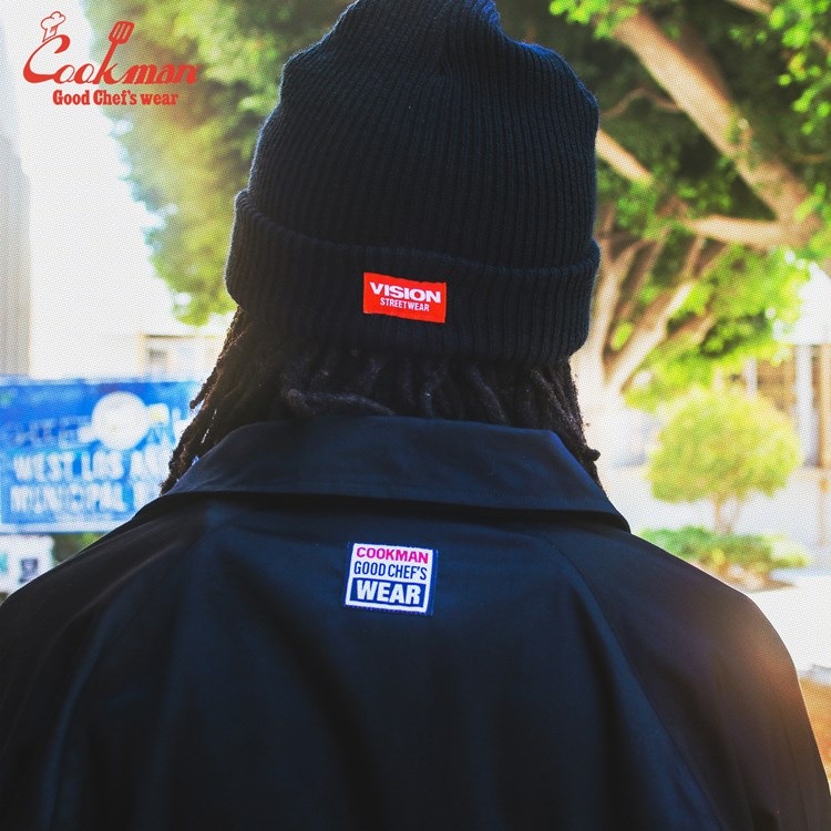 �ǥ�Х꡼���㥱�å� Delivery Jacket Vision Logo Black