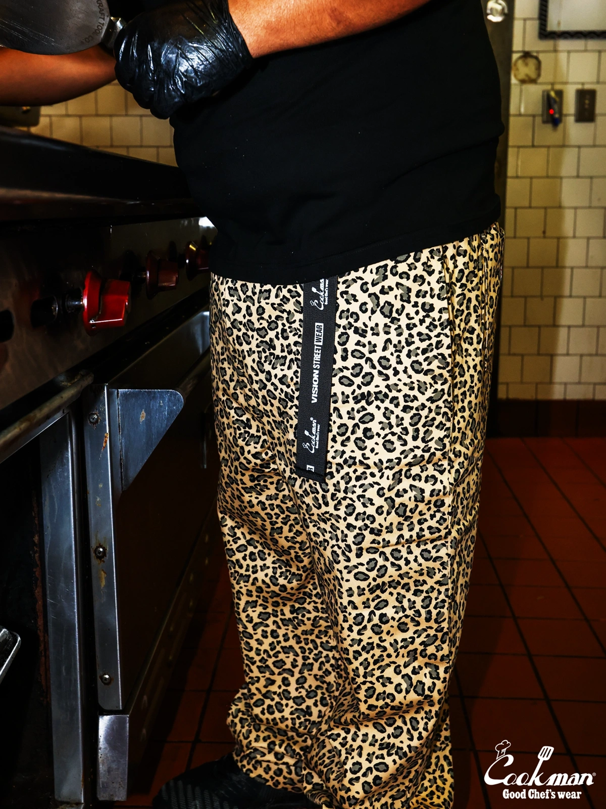 �����եѥ�� Chef Pants Short Black Belt Vision Leopard Beige