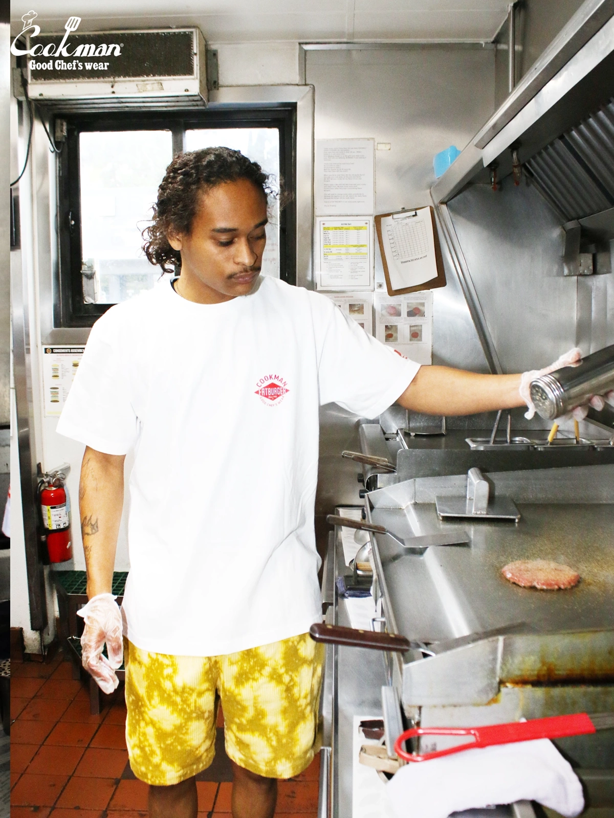 T����� FATBURGER First Location
