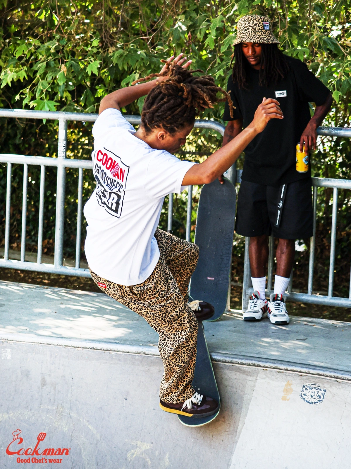 T����� Vision Logo