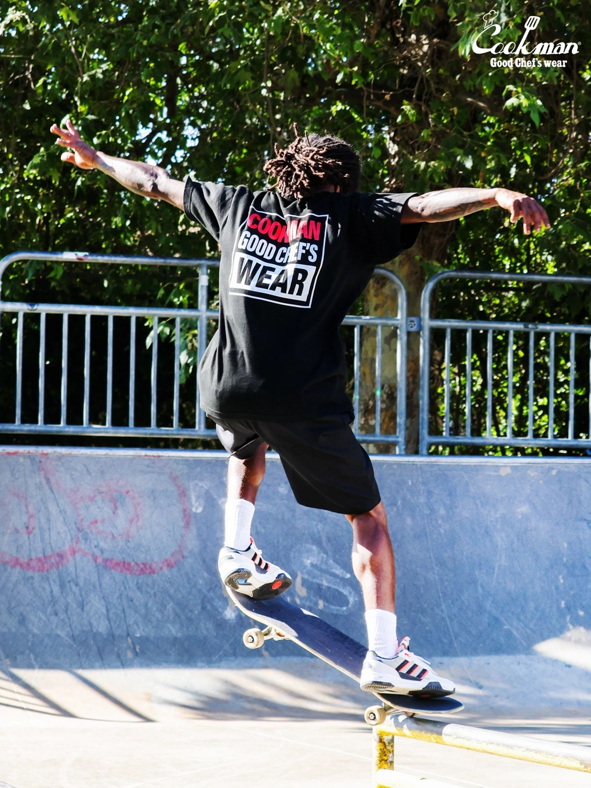 T����� Vision Logo