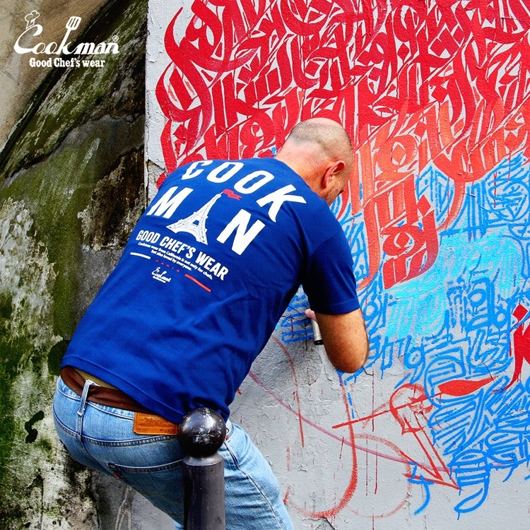 T����� Eiffel Tower