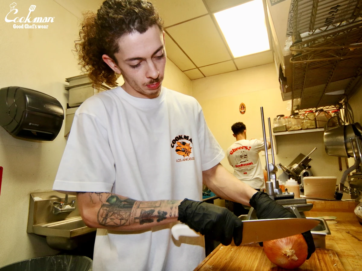 T����� Burger Dog