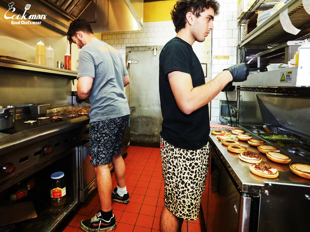 �����եѥ�� Chef Pants Short Light Paisley Black