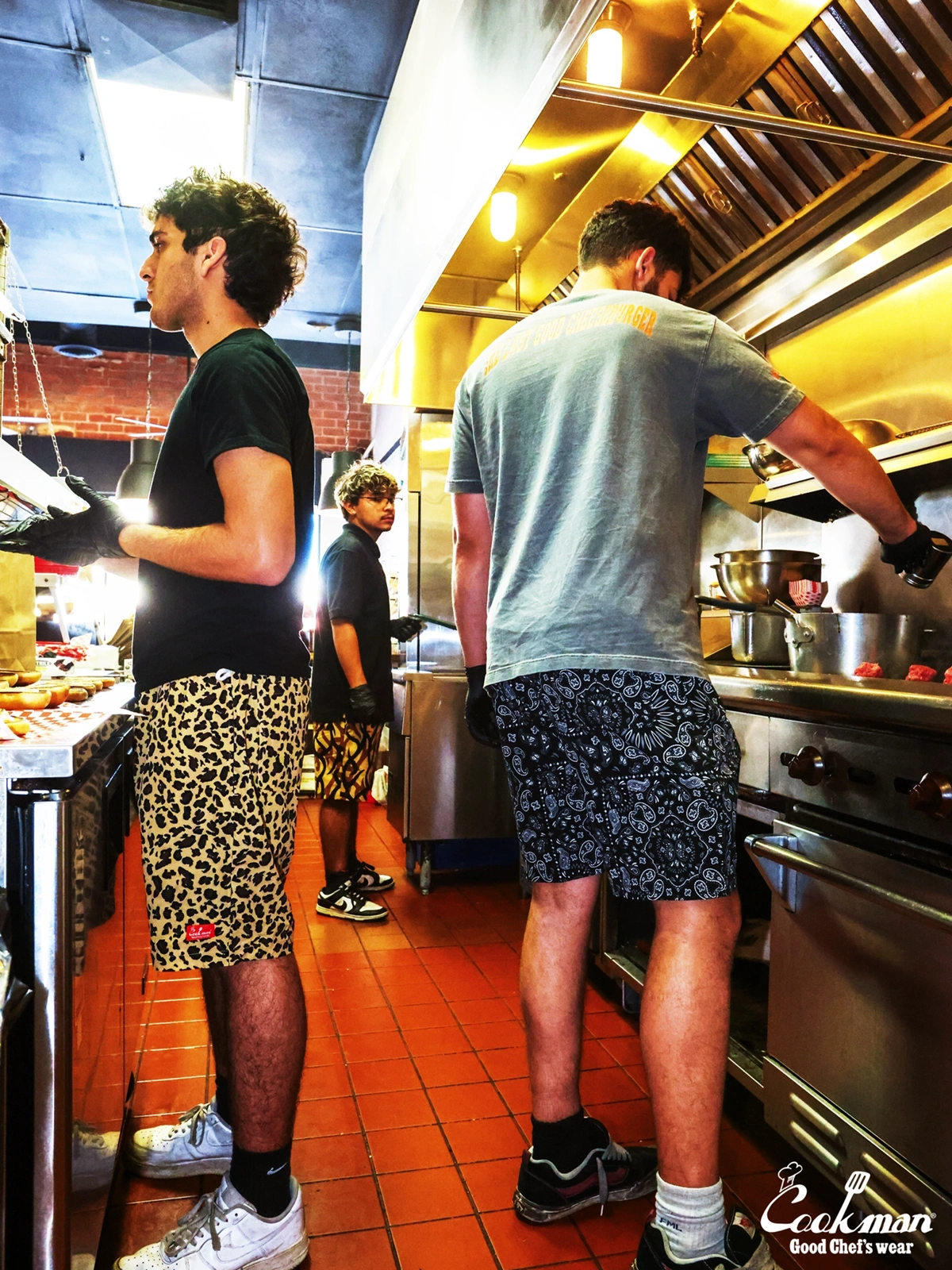 �����եѥ�� Chef Pants Short Light Paisley Black