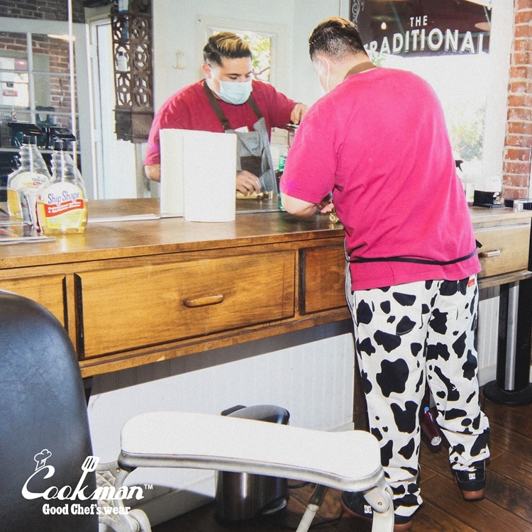 �����եѥ�� Chef Pants Cow