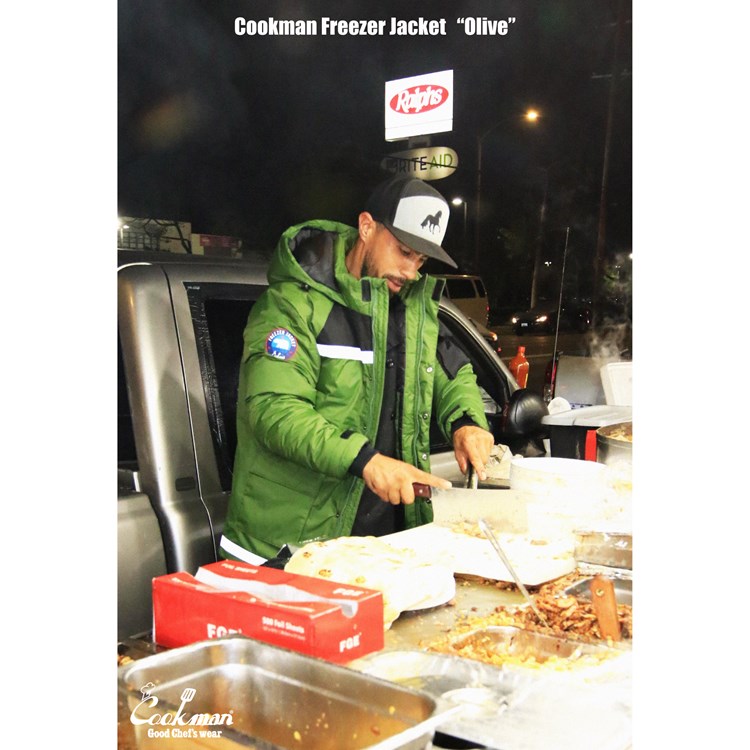 �ե꡼�������㥱�å� Freezer Jacket Olive