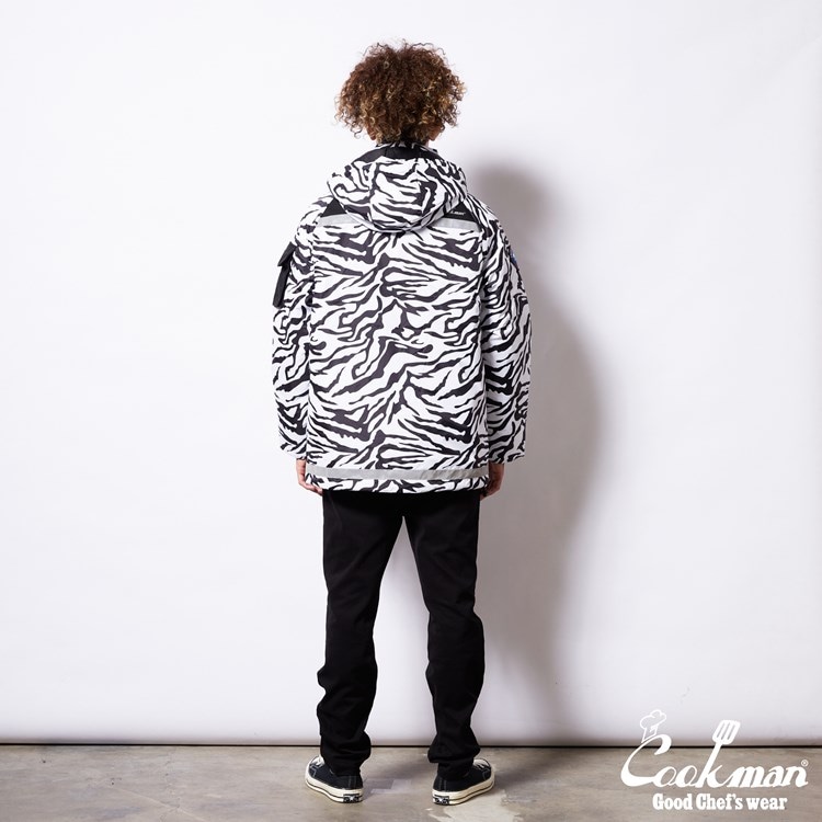 �ե꡼�������㥱�å� Freezer Jacket Zebra
