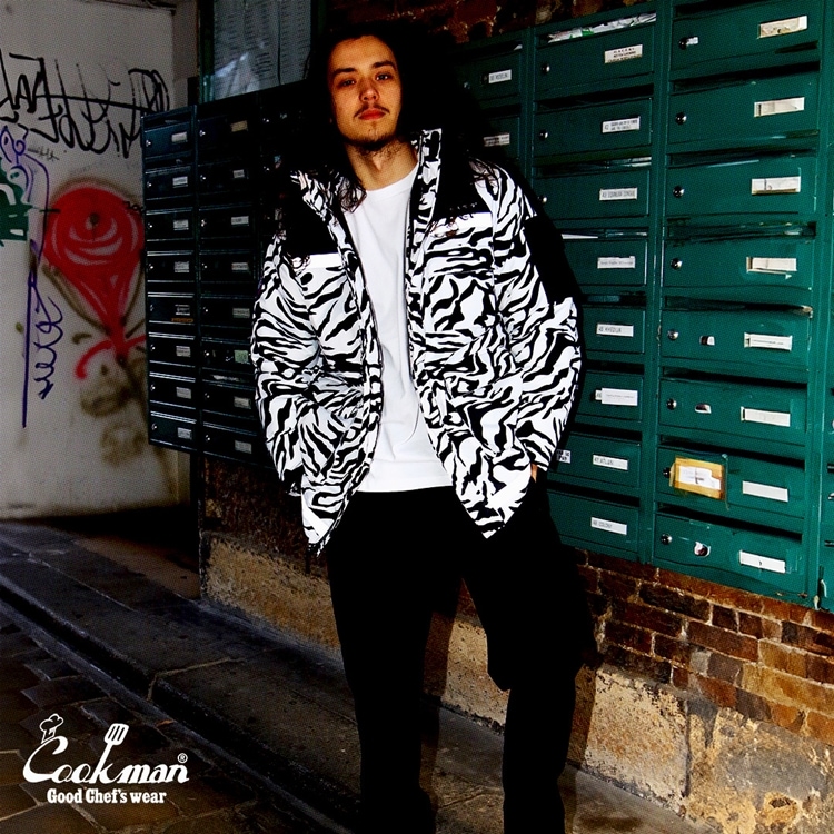 �ե꡼�������㥱�å� Freezer Jacket Zebra