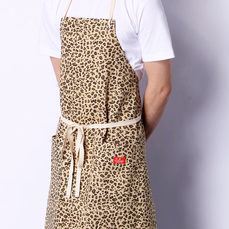 ���󥰥��ץ��� Long Apron Leopard