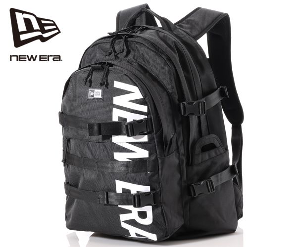 【選べるノベルティ付】 NEW ERA ニューエラ キャリアパック 35L プリントロゴ ブラック×ホワイト (カラー:ブラック) 14521347
